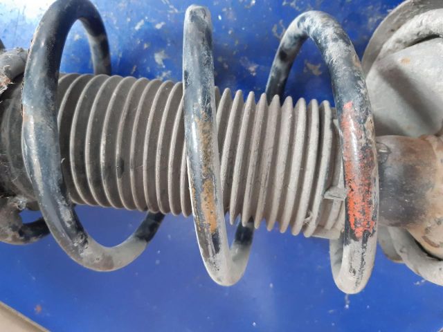 bontott FORD FOCUS II Jobb első Lengéscsillapító