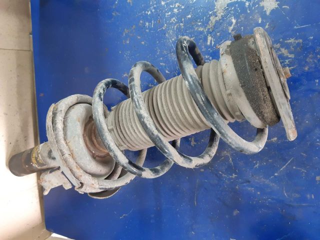 bontott FORD FOCUS II Jobb első Lengéscsillapító