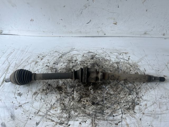 bontott FORD FOCUS II Jobb Féltengely