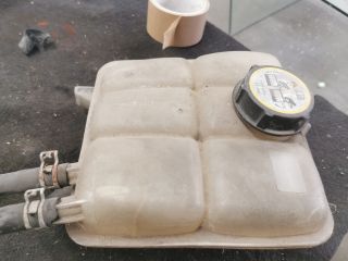 bontott FORD FOCUS II Kiegyenlítő Tartály