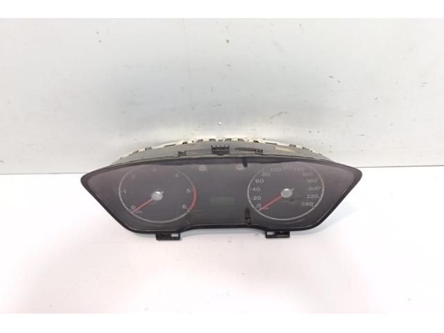 bontott FORD FOCUS II Kilométeróra