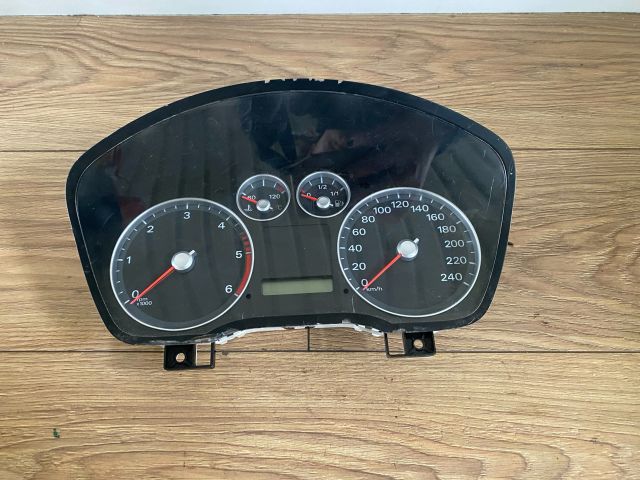 bontott FORD FOCUS II Kilométeróra