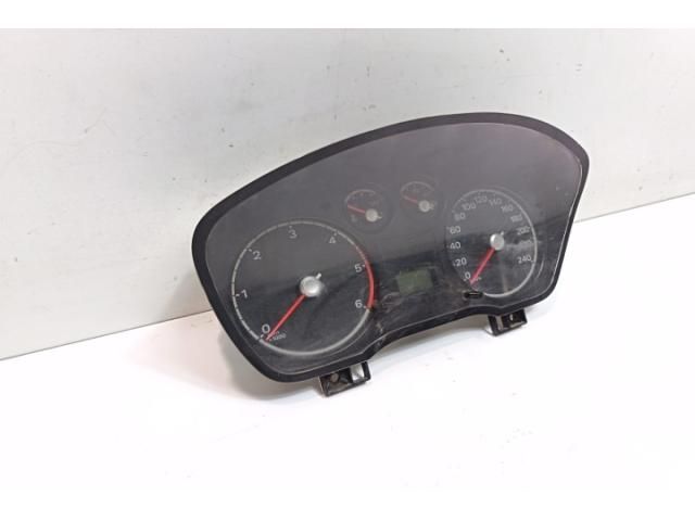 bontott FORD FOCUS II Kilométeróra