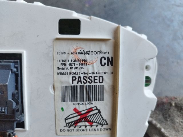 bontott FORD FOCUS II Kilométeróra