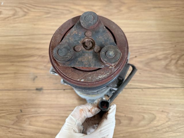 bontott FORD FOCUS II Klímakompresszor