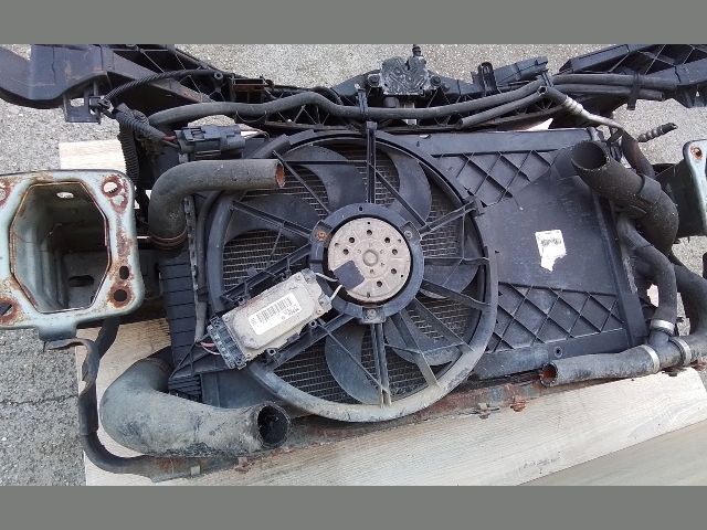 bontott FORD FOCUS II Komplett Homlokfal (Részeivel)