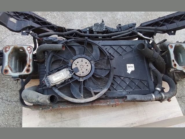 bontott FORD FOCUS II Komplett Homlokfal (Részeivel)