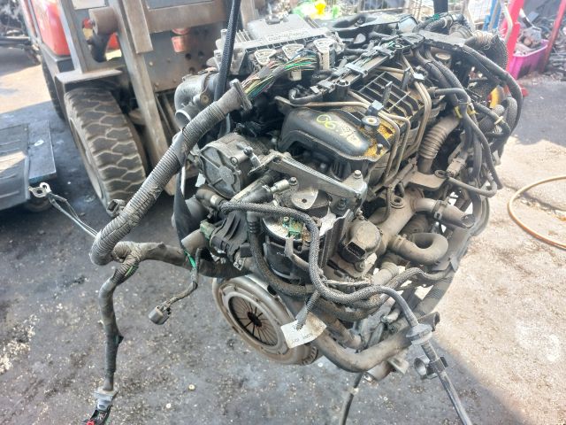 bontott FORD FOCUS II Komplett Motor (Segédberendezésekkel)