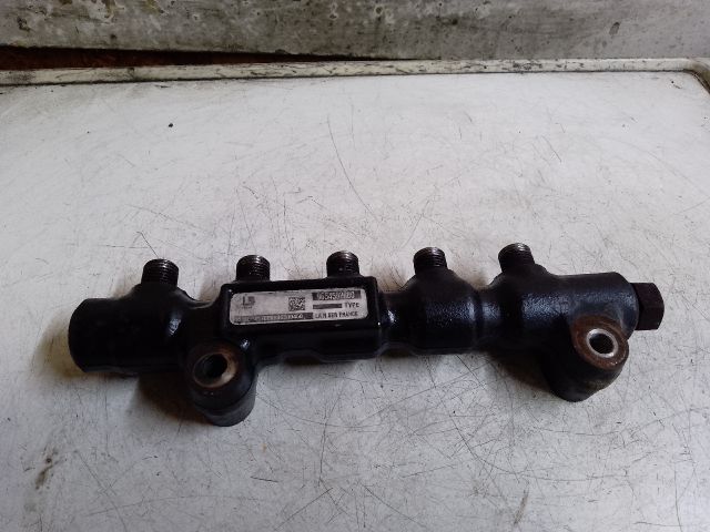 bontott FORD FOCUS II Közösnyomócső