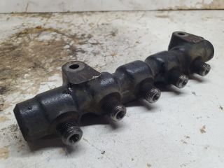 bontott FORD FOCUS II Közösnyomócső