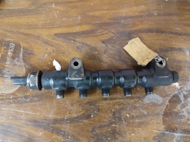 bontott FORD FOCUS II Közösnyomócső