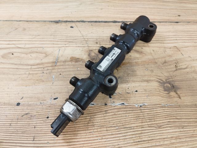 bontott FORD FOCUS II Közösnyomócső