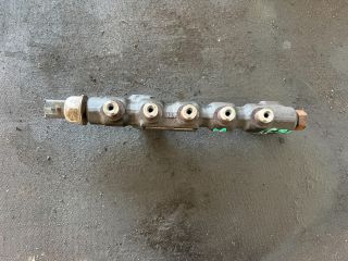 bontott FORD FOCUS II Közösnyomócső