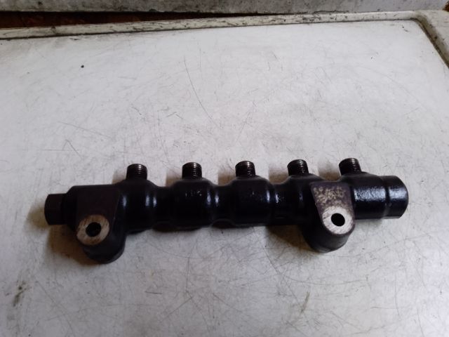 bontott FORD FOCUS II Közösnyomócső