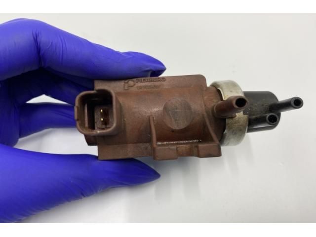 bontott FORD FOCUS II Lefújószelep