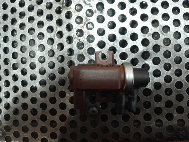 bontott FORD FOCUS II Lefújószelep