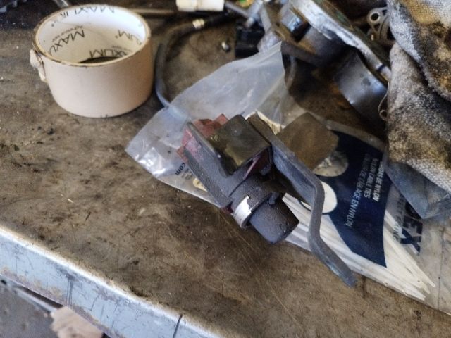 bontott FORD FOCUS II Lefújószelep