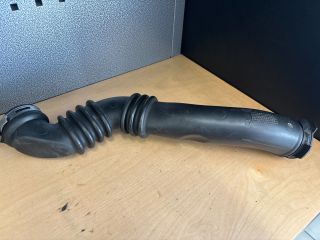 bontott FORD FOCUS II Légbeömlő Cső