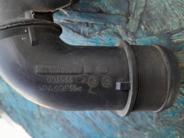 bontott FORD FOCUS II Légbeömlő Cső