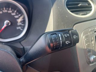 bontott FORD FOCUS II Motor (Fűzött blokk hengerfejjel)