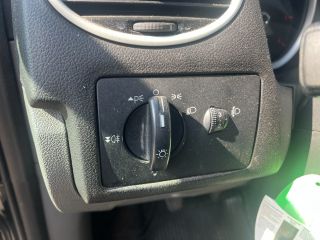 bontott FORD FOCUS II Motor (Fűzött blokk hengerfejjel)