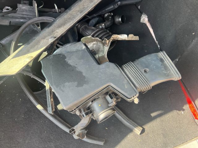 bontott FORD FOCUS II Motor (Fűzött blokk hengerfejjel)