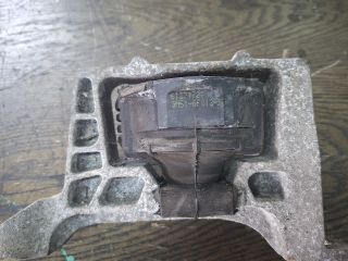 bontott FORD FOCUS II Motor Tartó Bak (Fém)