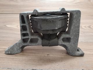 bontott FORD FOCUS II Motor Tartó Bak (Fém)
