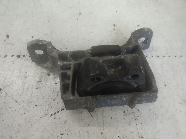 bontott FORD FOCUS II Motor Tartó Bak (Fém)