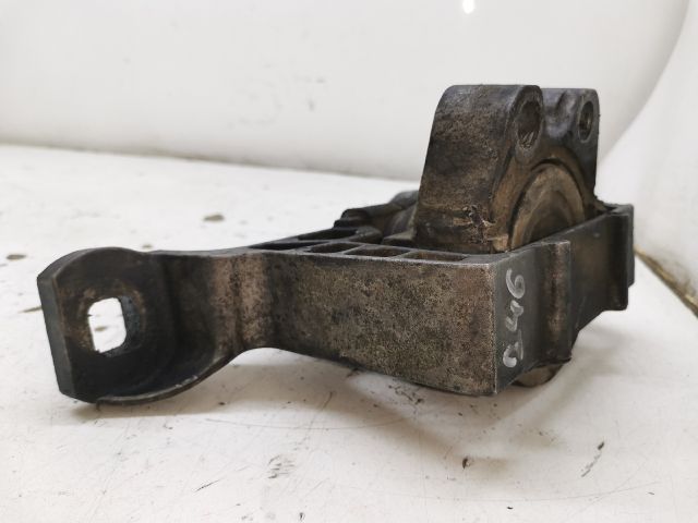 bontott FORD FOCUS II Motor Tartó Bak (Fém)