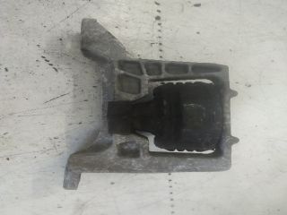 bontott FORD FOCUS II Motor Tartó Bak (Fém)