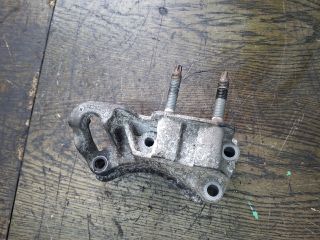 bontott FORD FOCUS II Motor Tartó Bak (Fém)