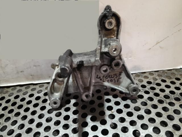 bontott FORD FOCUS II Motor Tartó Bak (Pozíciófüggetlen)