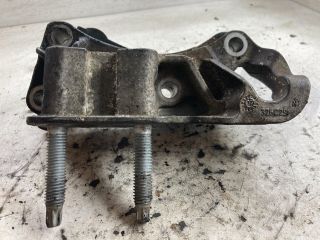 bontott FORD FOCUS II Motor Tartó Bak (Pozíciófüggetlen)