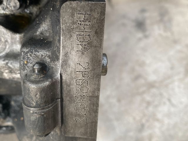 bontott FORD FOCUS II Motorblokk (Fűzött)