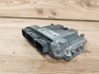 bontott FORD FOCUS II Motorvezérlő