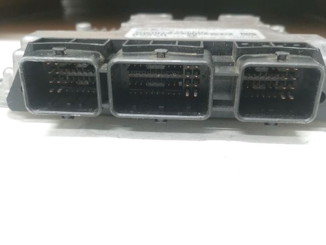 bontott FORD FOCUS II Motorvezérlő