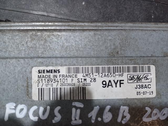 bontott FORD FOCUS II Motorvezérlő