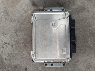 bontott FORD FOCUS II Motorvezérlő