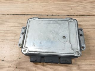 bontott FORD FOCUS II Motorvezérlő