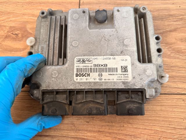 bontott FORD FOCUS II Motorvezérlő