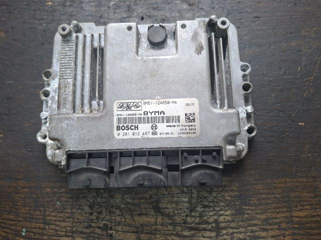 bontott FORD FOCUS II Motorvezérlő