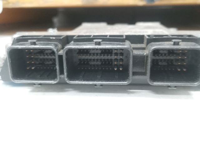 bontott FORD FOCUS II Motorvezérlő