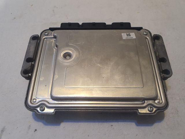 bontott FORD FOCUS II Motorvezérlő