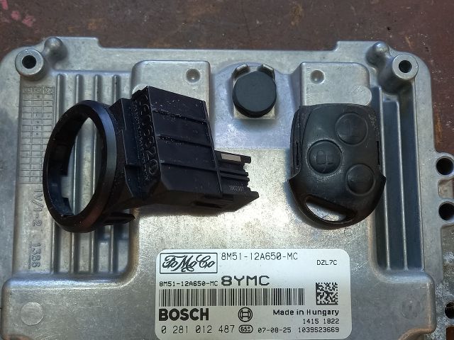 bontott FORD FOCUS II Motorvezérlő