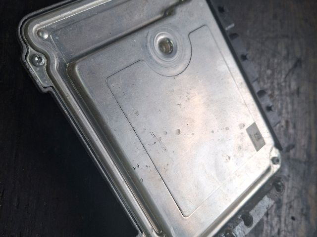 bontott FORD FOCUS II Motorvezérlő