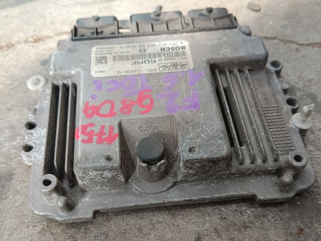 bontott FORD FOCUS II Motorvezérlő