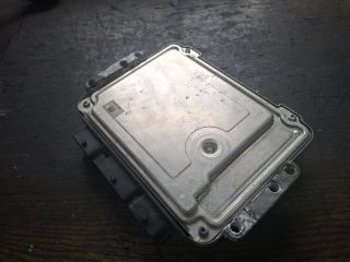 bontott FORD FOCUS II Motorvezérlő