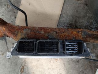 bontott FORD FOCUS II Motorvezérlő