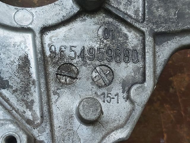 bontott FORD FOCUS II Nagynyomású Szivattyú Bak